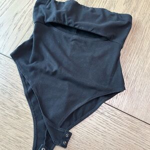 Forever 21 Black Tube-Top Bodysuit Cut-Out Detail Size Medium